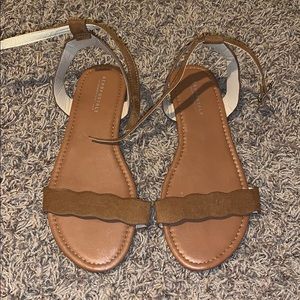 never worn sandals